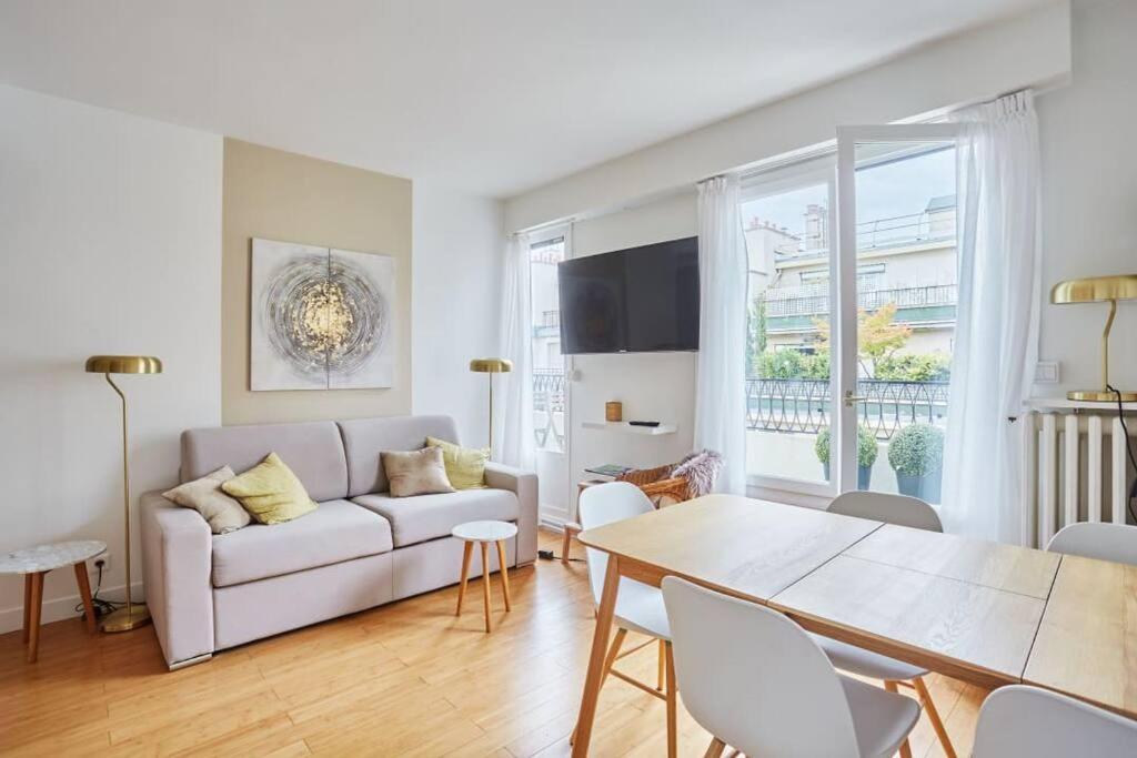 Rent A Room Apartments - Degas Paris Exteriör bild