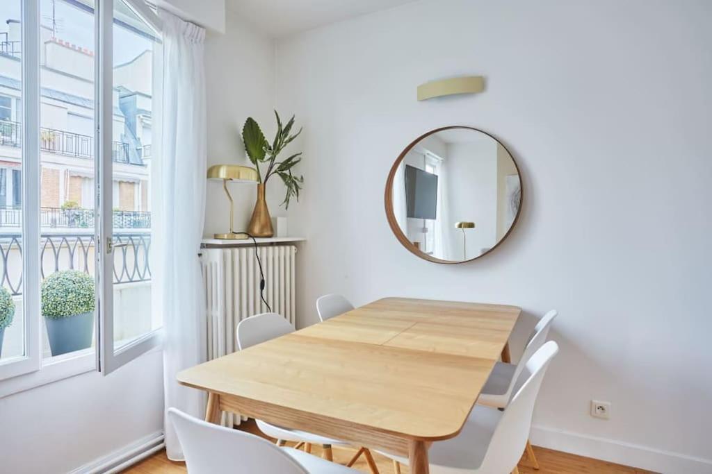 Rent A Room Apartments - Degas Paris Exteriör bild